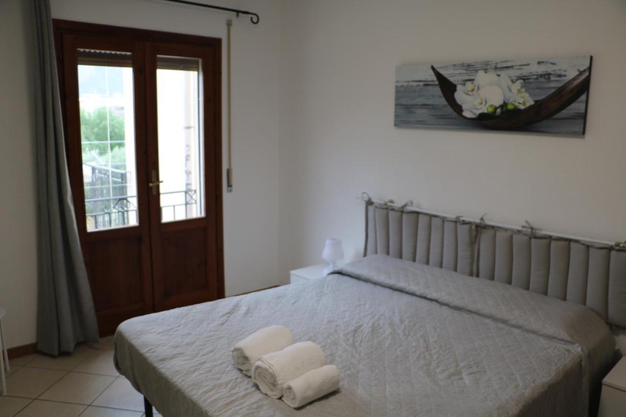 La Casa Di Magiu Apartman Terrasini Kültér fotó